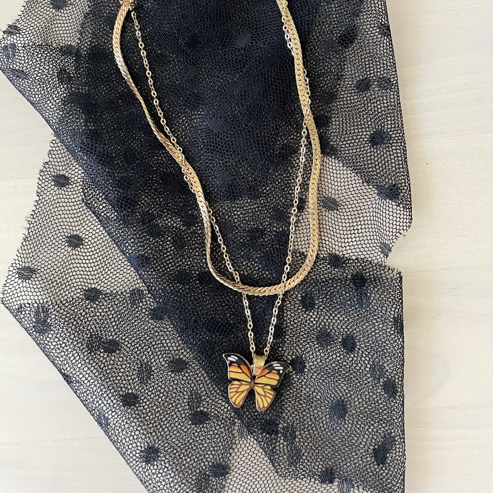 Choker and butterfly necklace set NEW